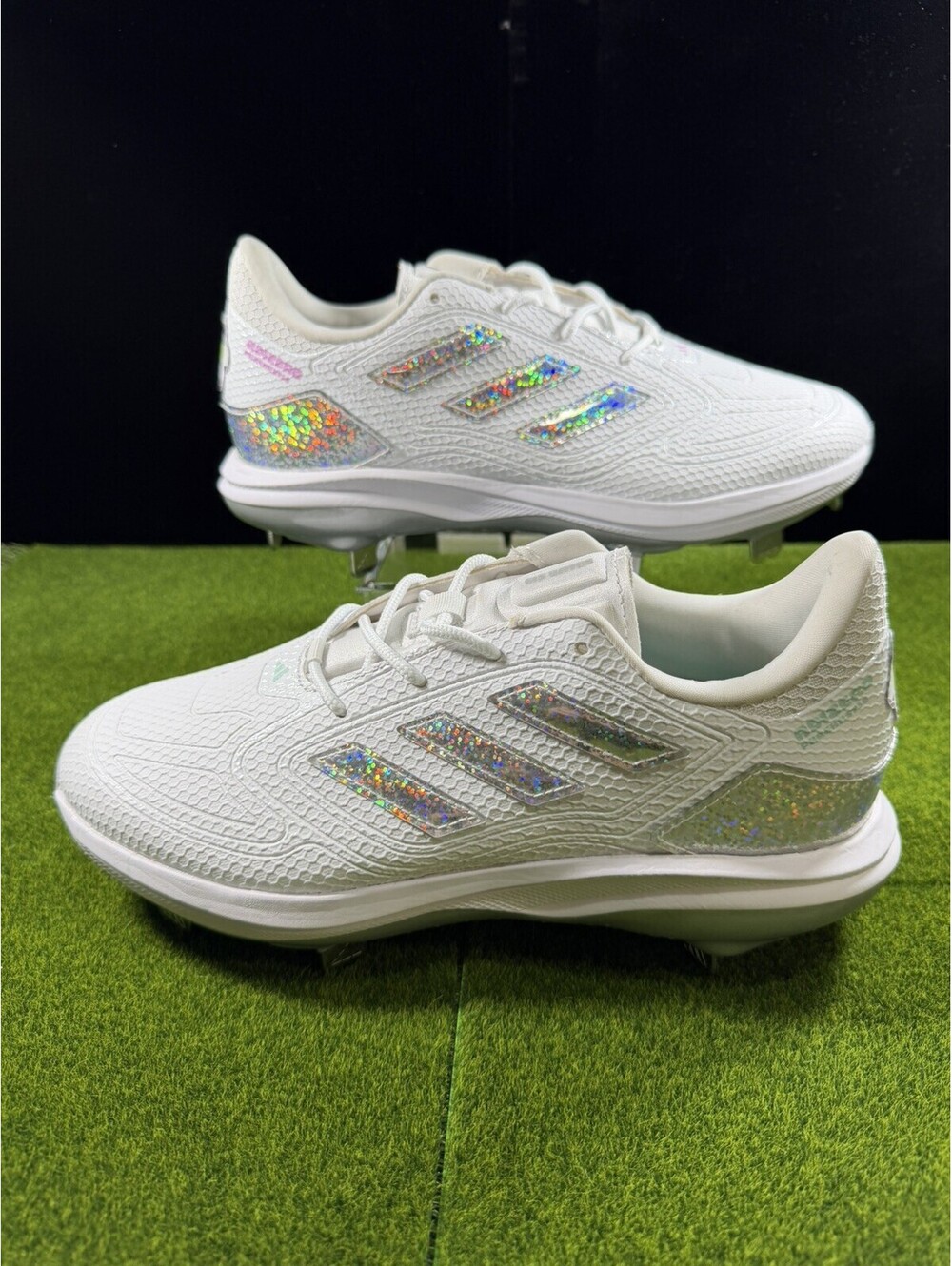Adidas Women’s Adizero Purehustle 3 Softball Size 8 White/Glitter Brand New